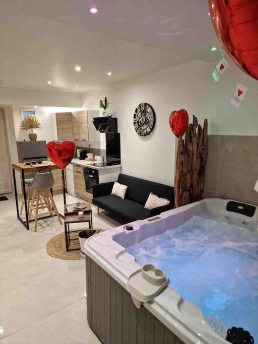 Appartement - Spa Monteux Kültér fotó